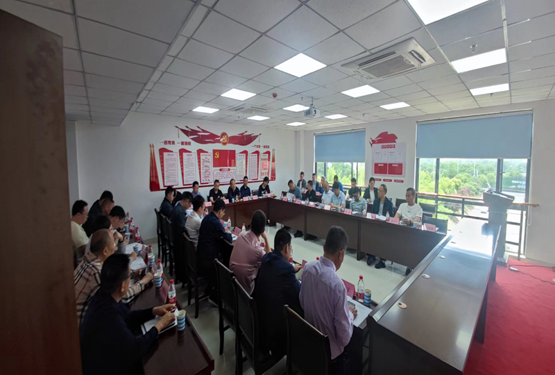 苏鲁皖小麦生产形势考察团一行来集团公司参观调研